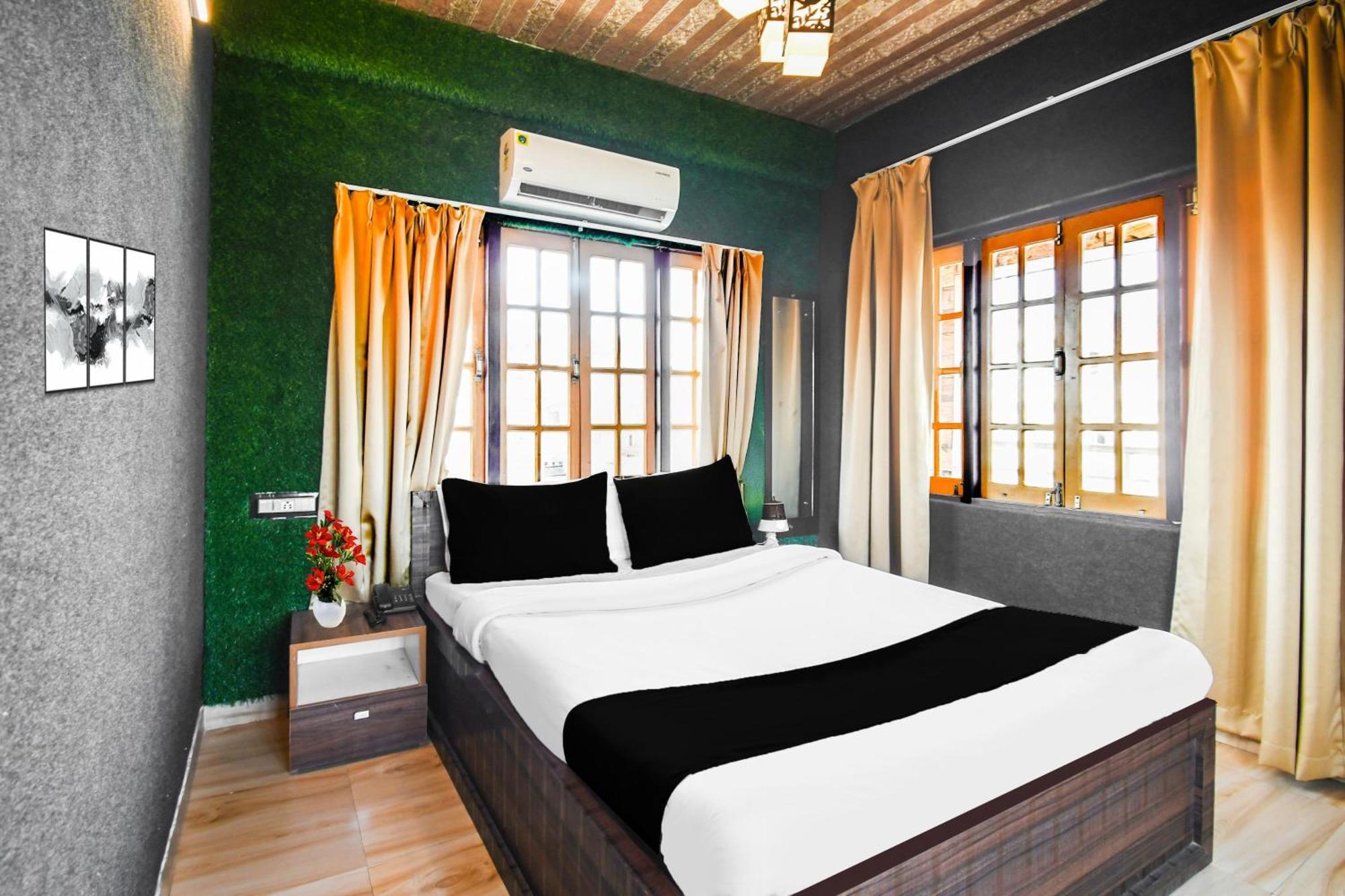 Super Hotel O Champasari Siliguri Formerly Four Fox Suits Panchanai Buitenkant foto