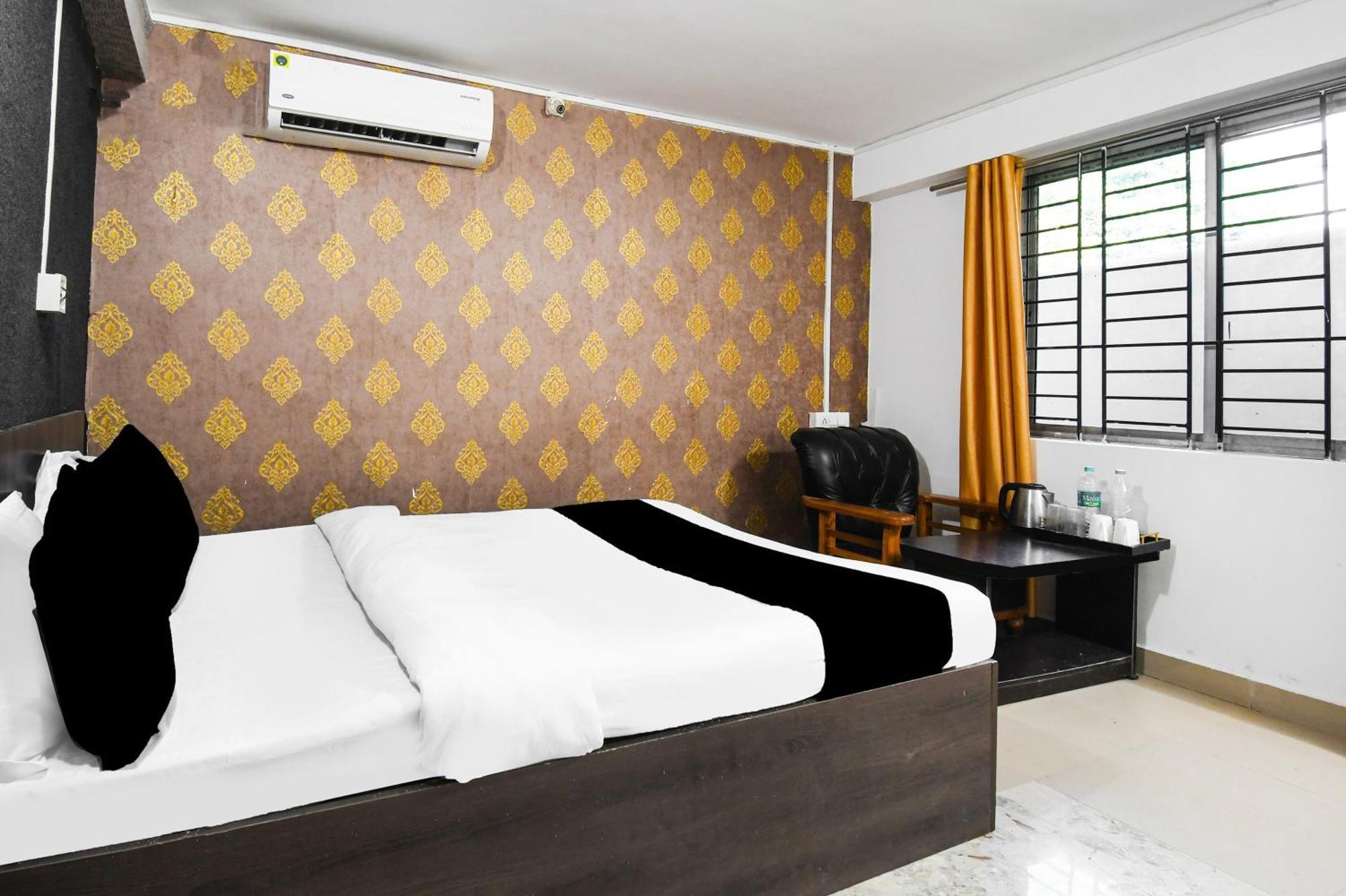 Super Hotel O Champasari Siliguri Formerly Four Fox Suits Panchanai Buitenkant foto